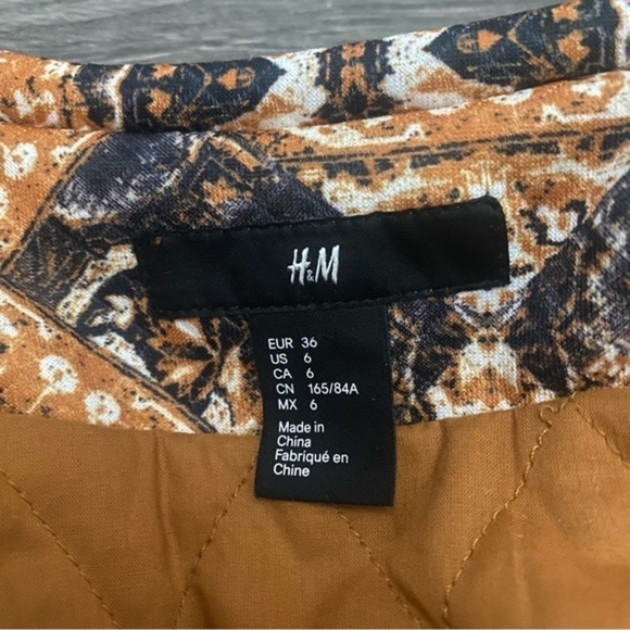 𝅺H&M Quilted Bomber Jacket - Picture 5 of 5